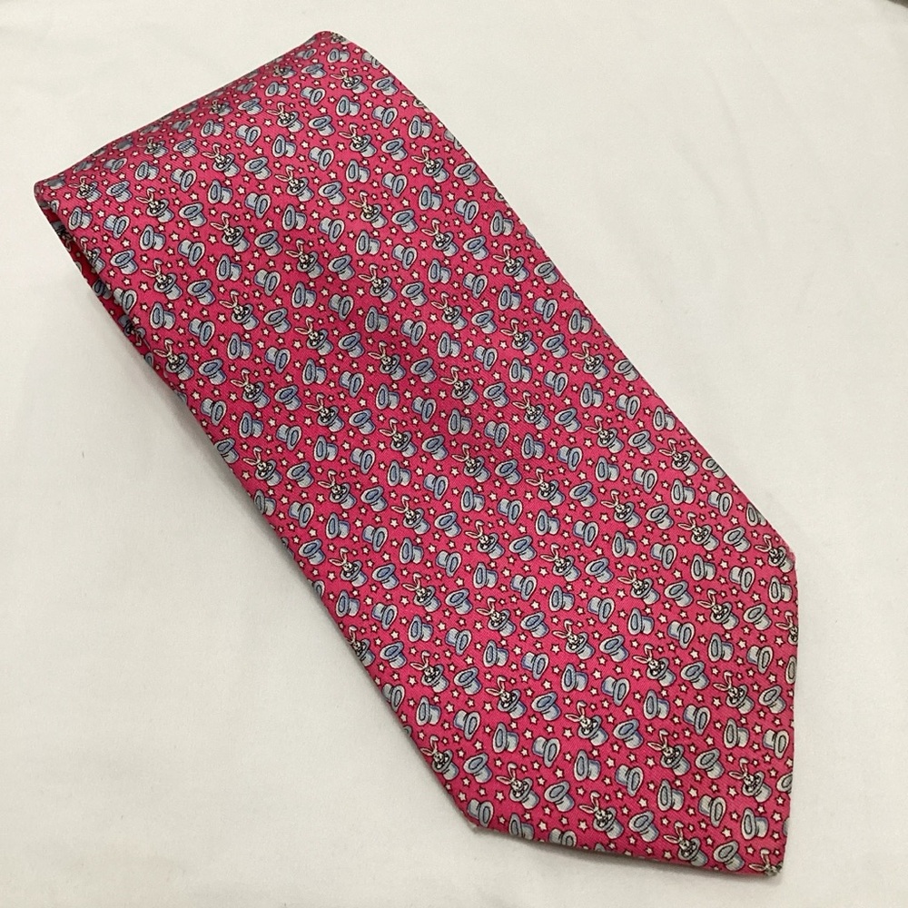 🐰🎩Vineyard Vines Pink and Blue Rabbit in Hat Patterned Tie